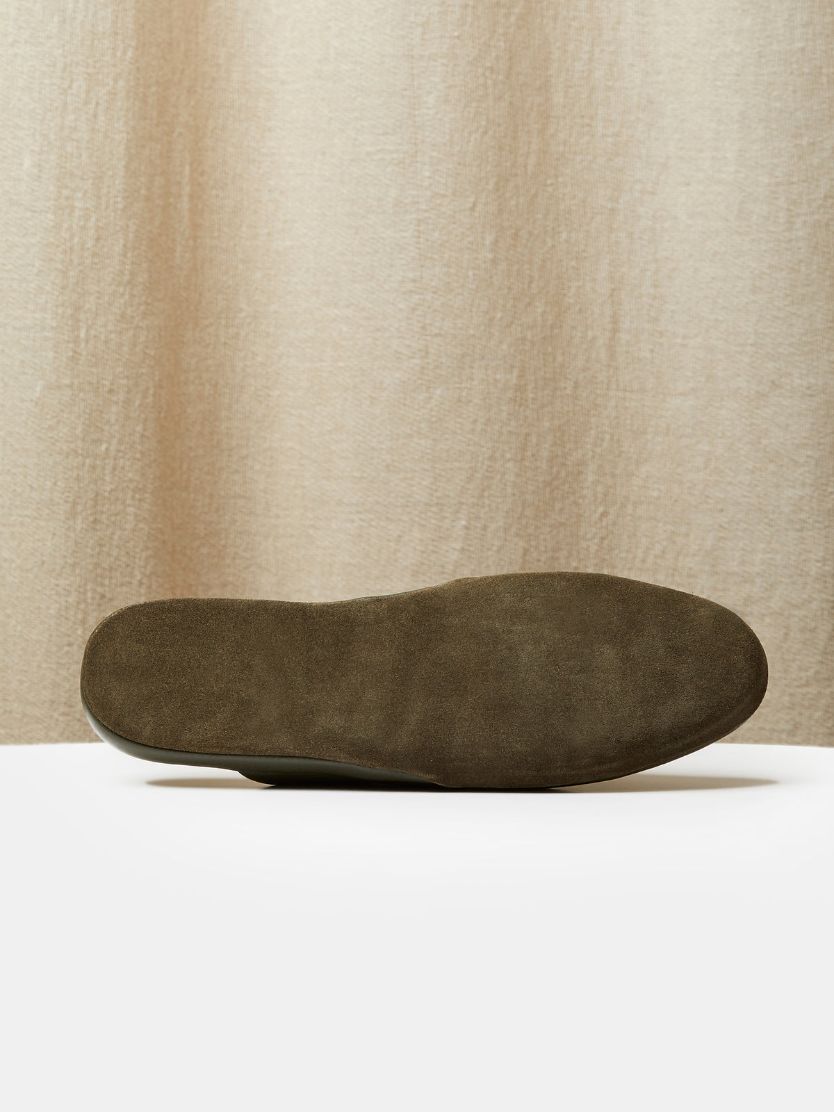 Globetrotter Glide Mule in Military green deerskin, view 3