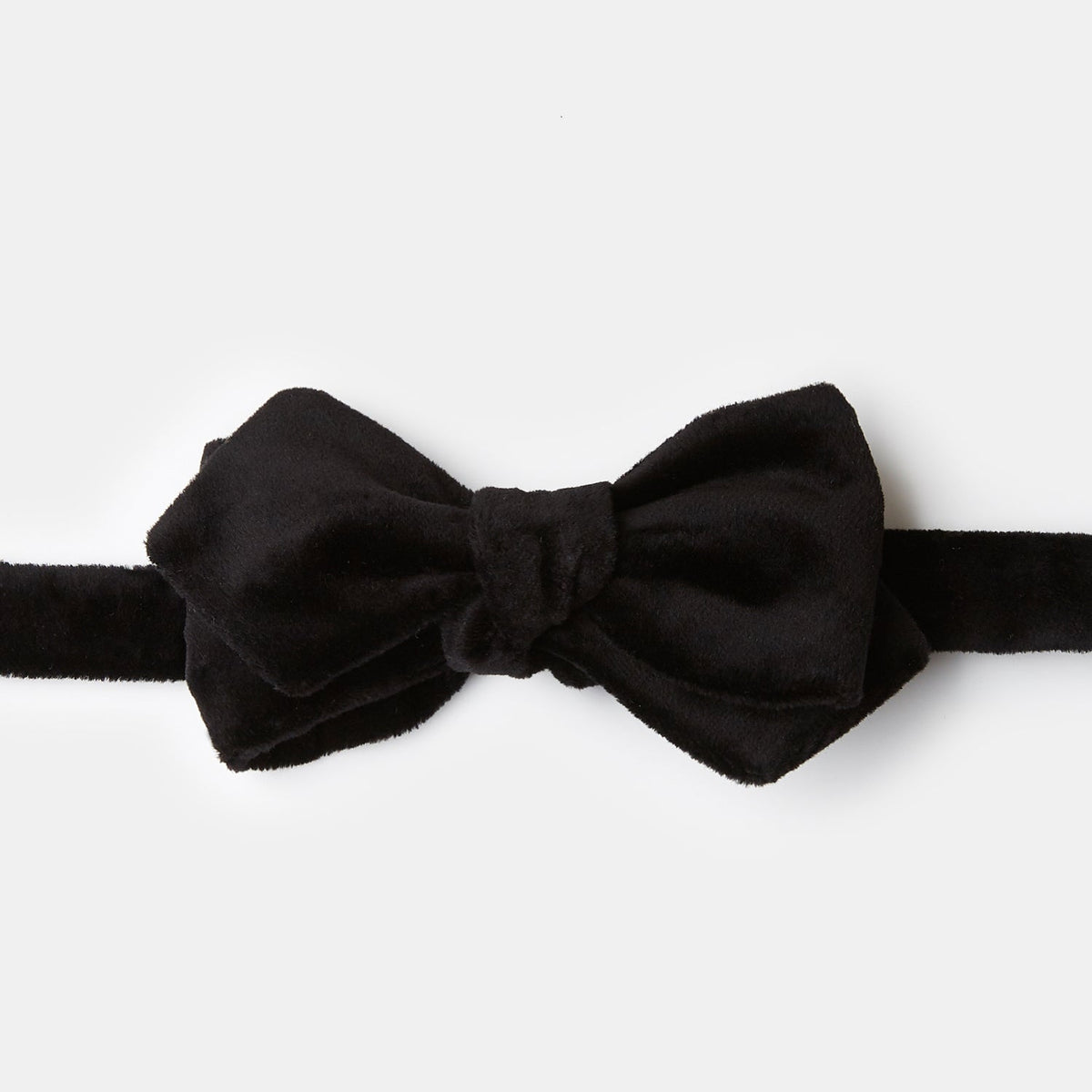 1150~Silk Diamond Point Bow Tie