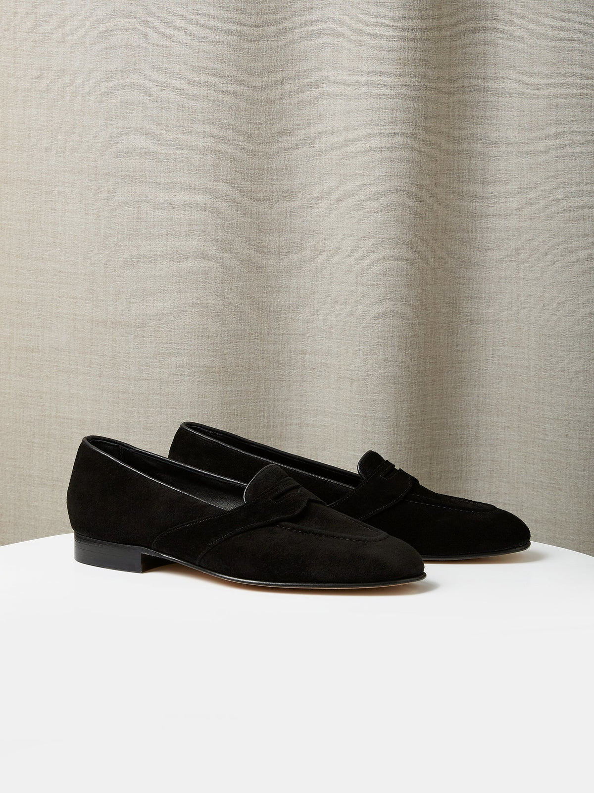 The Caledonian in Suede, view 8