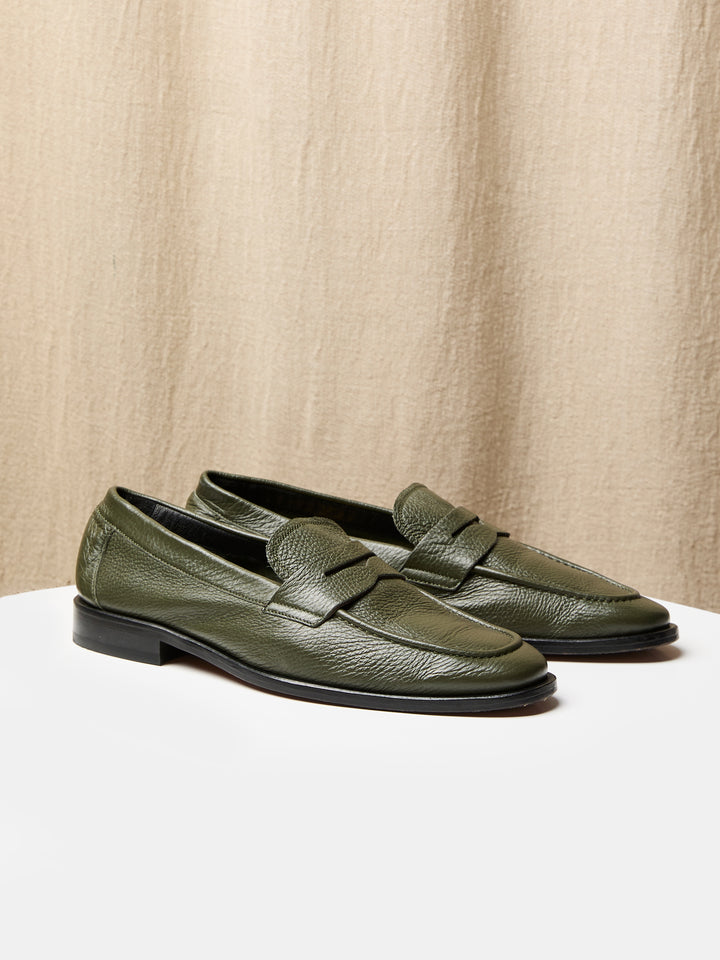Globetrotter Travel Loafer in Deep green deer leather