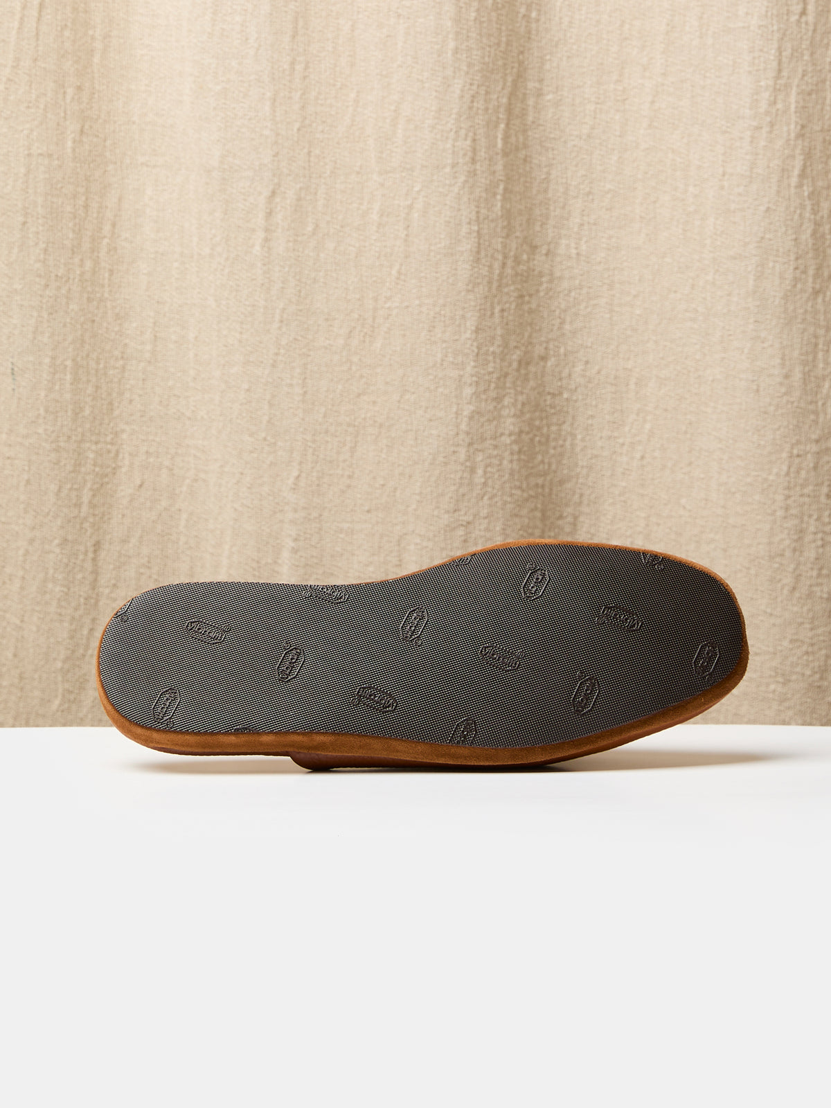 Globetrotter Glide Mule in Saddle tan deer leather, view 3