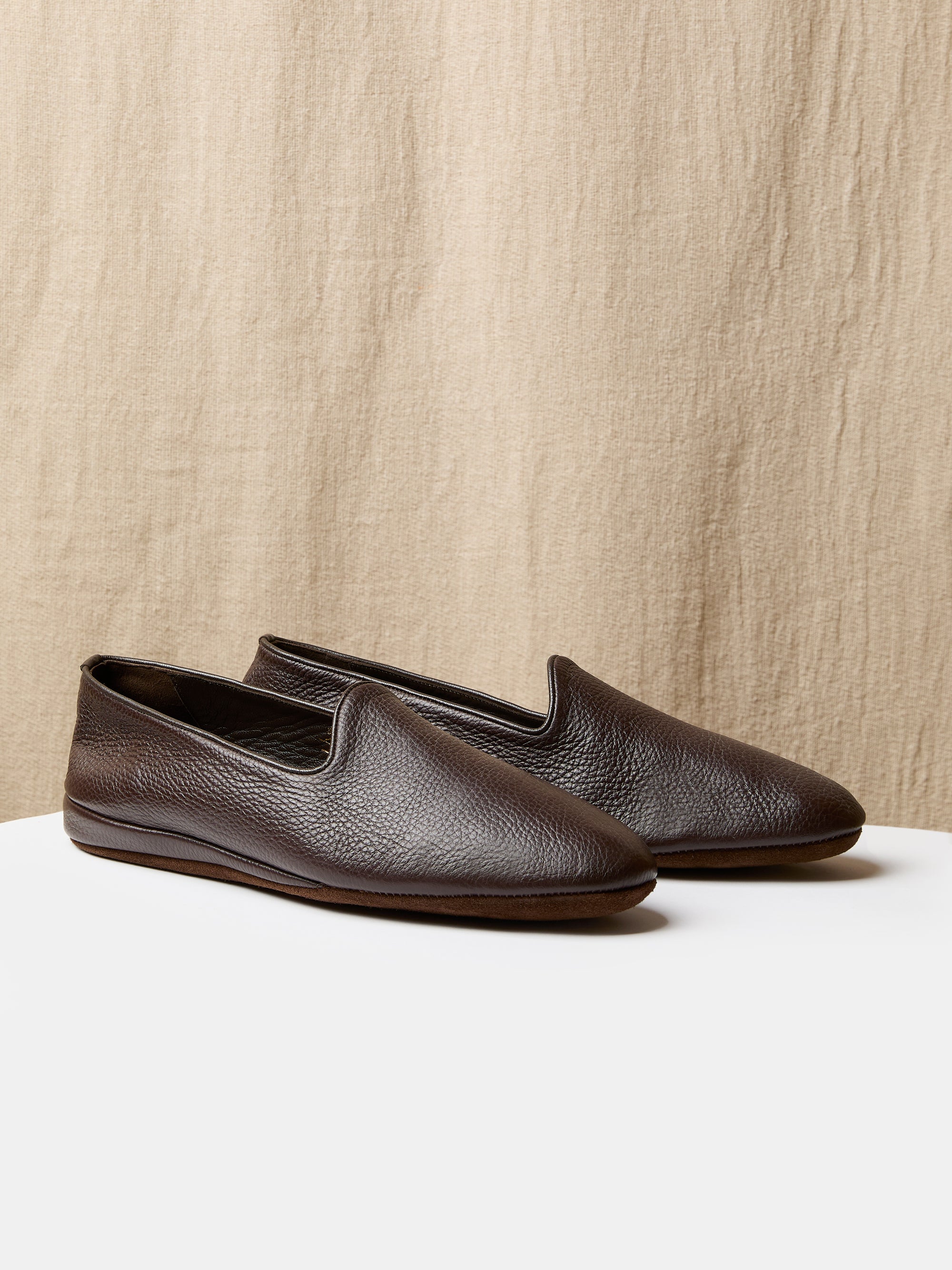 Globetrotter Glide Slippers in Brown Deer Leather
