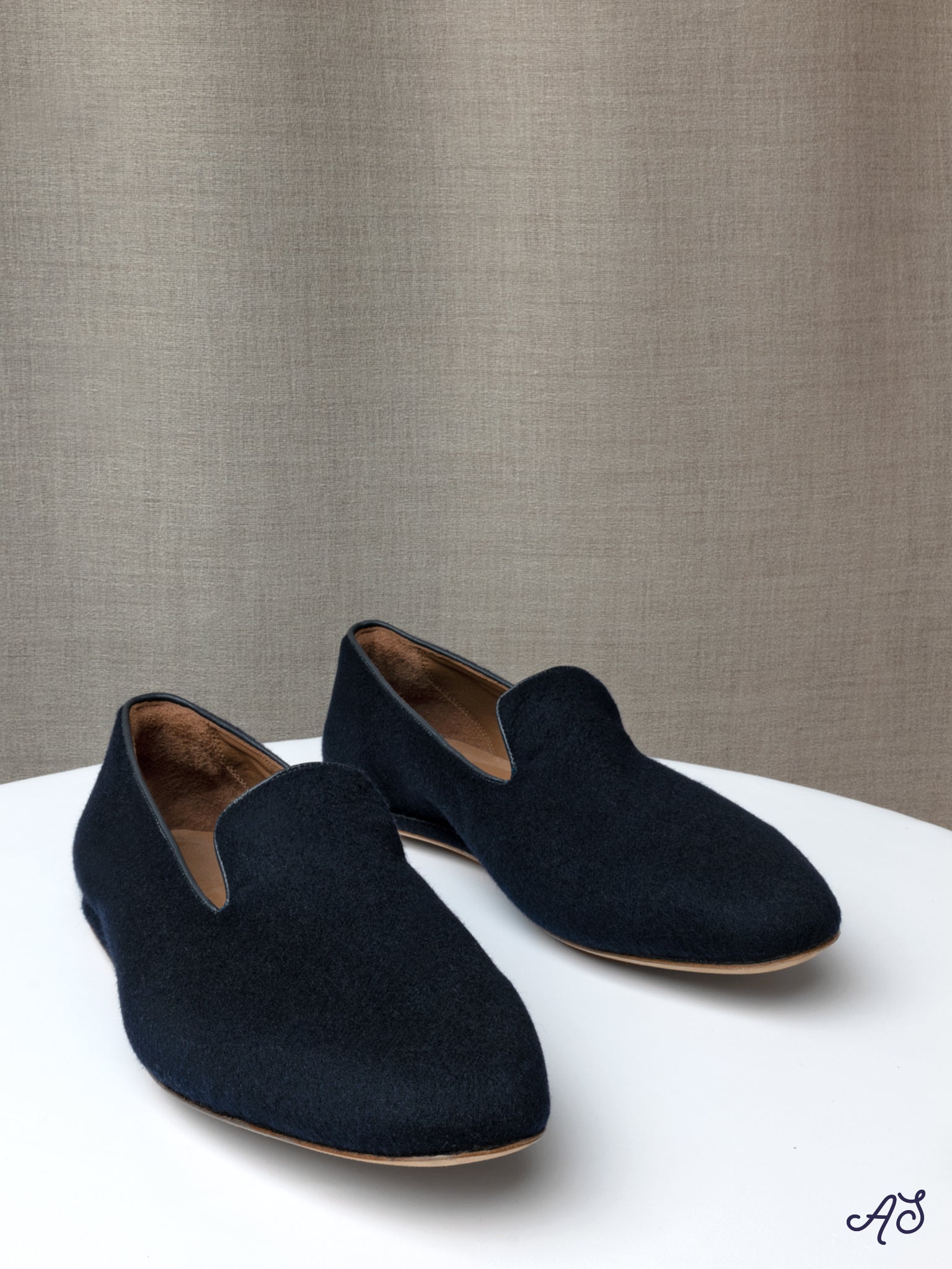 The House Slipper in Cashmere, Arthur Sleep