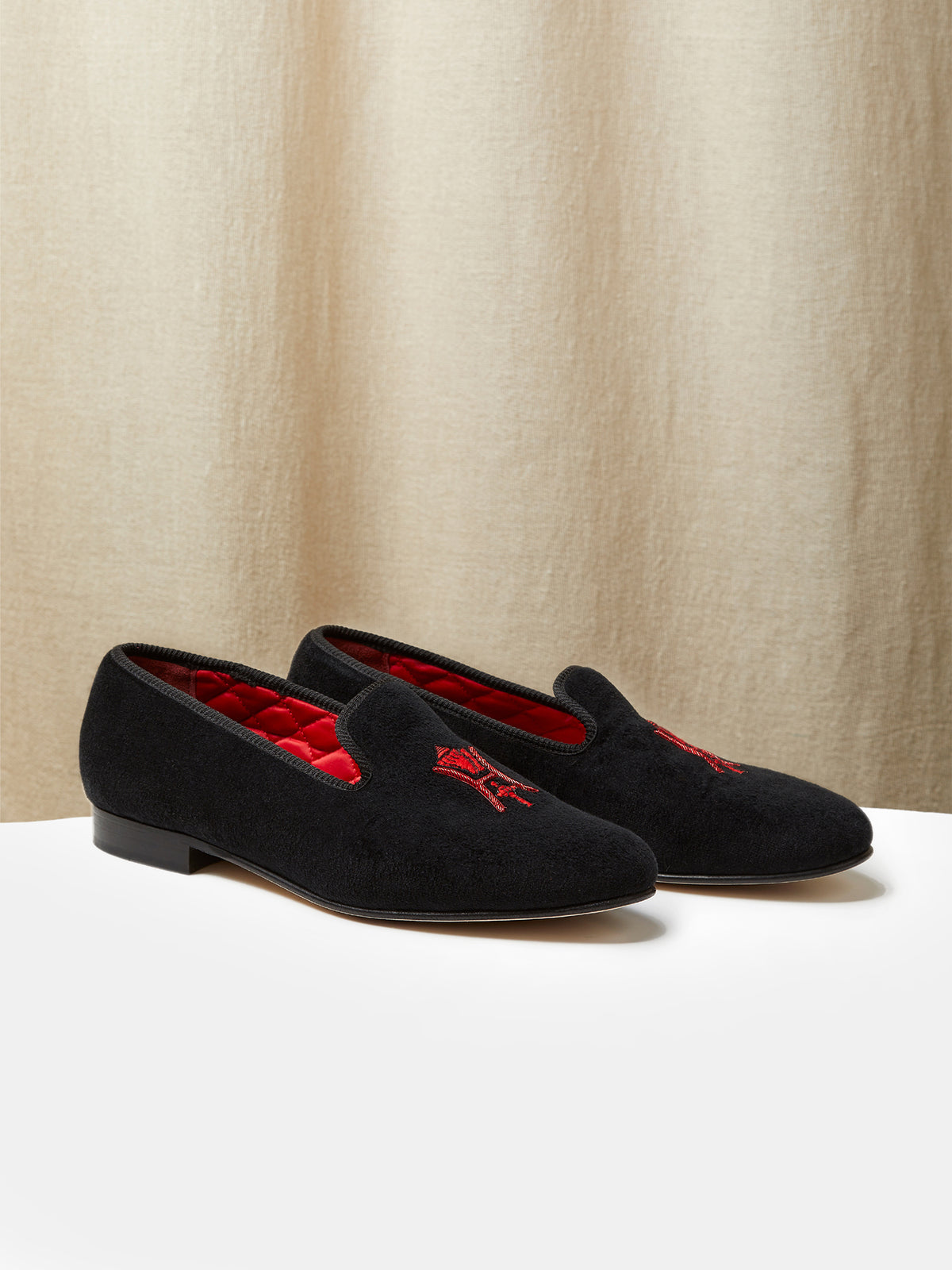 Albert Slipper in Black Velvet, view 1