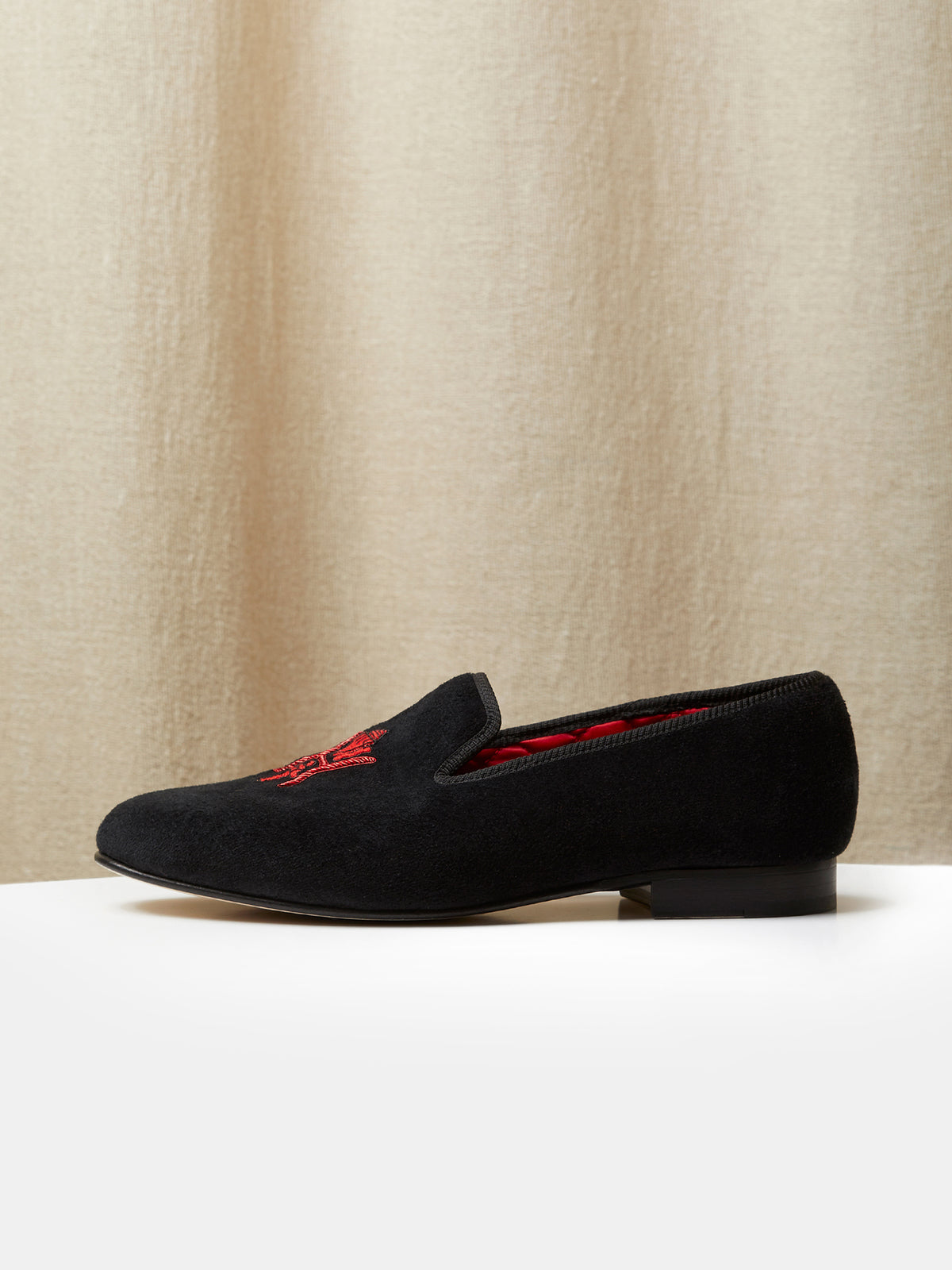 Albert Slipper in Black Velvet, view 2
