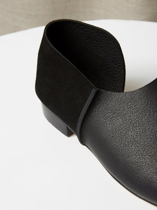 Black Nara Slipper
