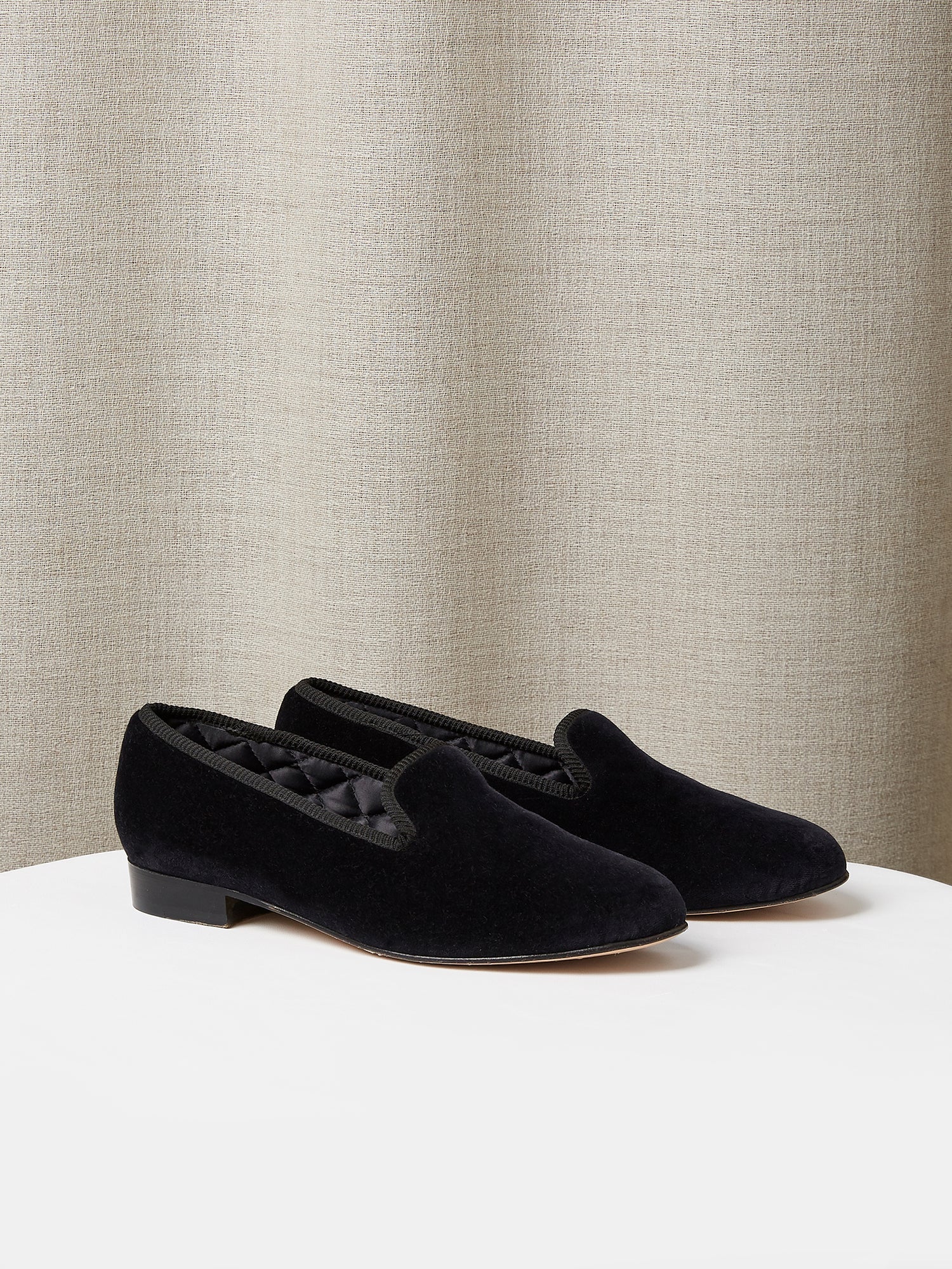 Albert Slipper in Velvet, view 4