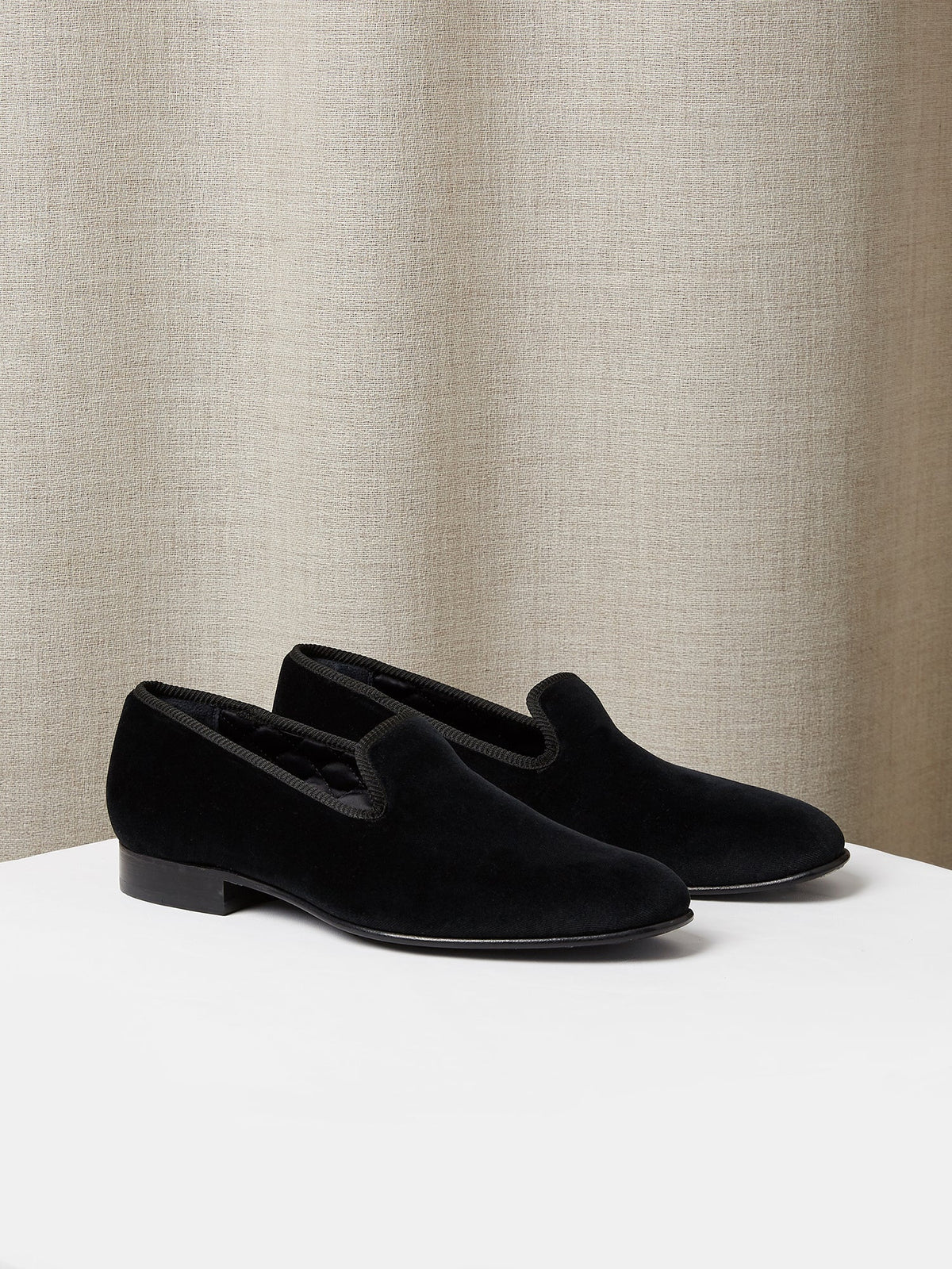Albert Slipper in Velvet, view 1