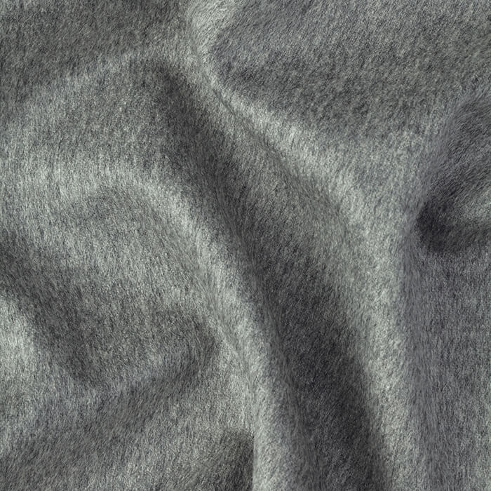 Cashmere in light grey
