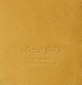Deer leather in mustard