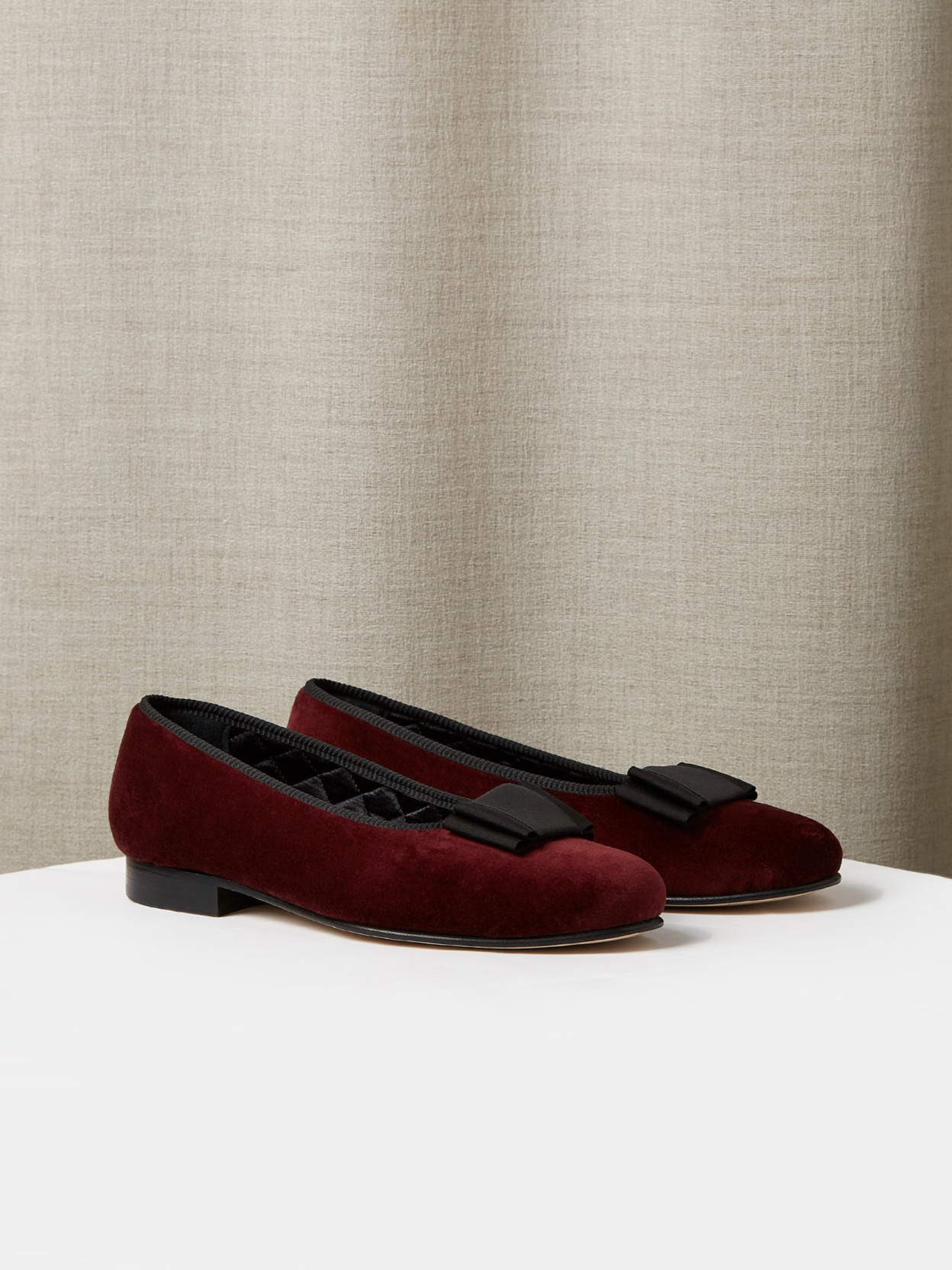 The Opera Pump in Velvet, view 10