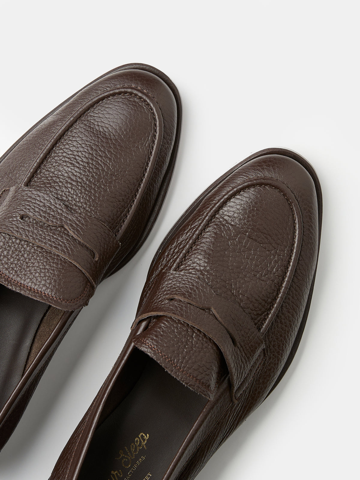 Globetrotter Travel Loafer in Espresso brown deer leather, view 3