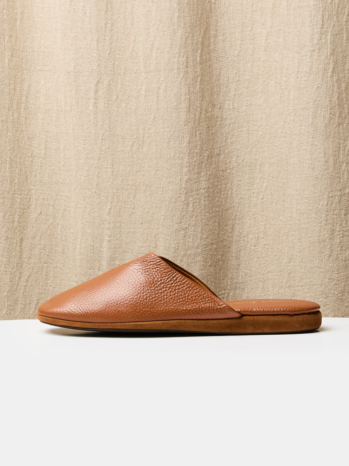Globetrotter Glide Mule in Saddle tan deer leather, view 2