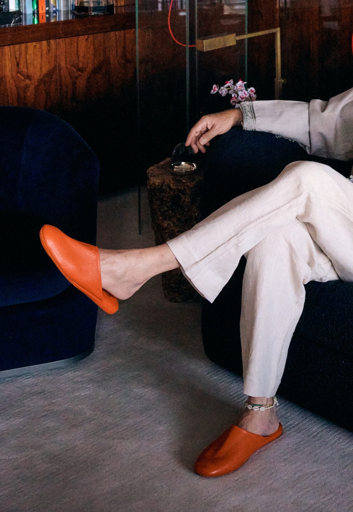 The Glide in orange deer leather