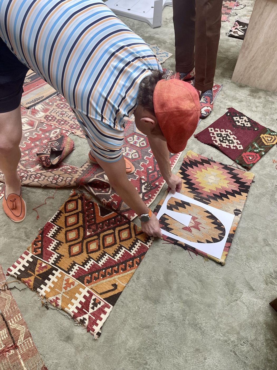 Choosing an antique kilim